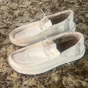 Hey Dude Wally Youth Break Stitch shoes